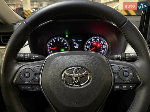 Білий Тойота РАВ 4, об'ємом двигуна 2.49 л та пробігом 33 тис. км за 27900 $, фото 27 на Automoto.ua