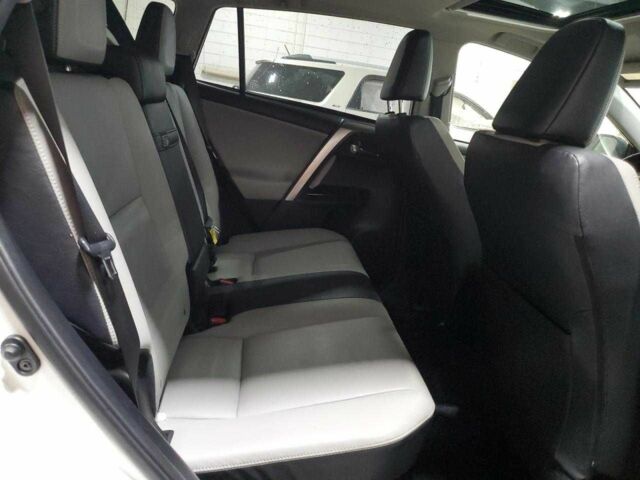 Білий Тойота РАВ 4, об'ємом двигуна 2.5 л та пробігом 147 тис. км за 5100 $, фото 10 на Automoto.ua