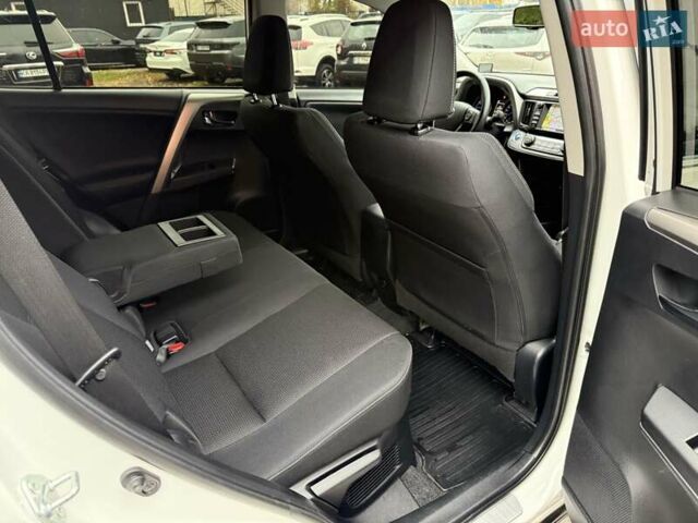 Белый Тойота РАВ 4, объемом двигателя 2.49 л и пробегом 98 тыс. км за 23999 $, фото 57 на Automoto.ua