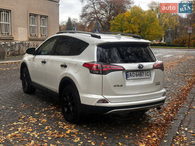 Белый Тойота РАВ 4, объемом двигателя 2.49 л и пробегом 191 тыс. км за 21800 $, фото 7 на Automoto.ua