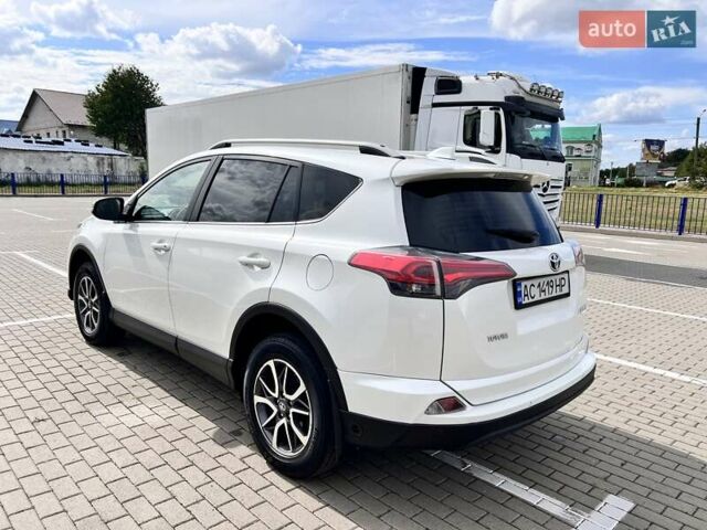 Белый Тойота РАВ 4, объемом двигателя 2 л и пробегом 171 тыс. км за 19999 $, фото 28 на Automoto.ua