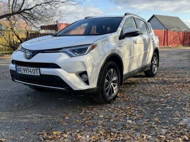 Белый Тойота РАВ 4, объемом двигателя 2.5 л и пробегом 150 тыс. км за 22500 $, фото 2 на Automoto.ua