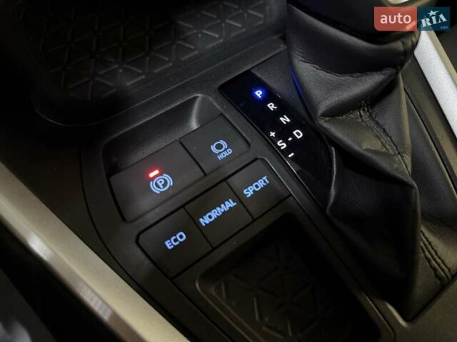 Білий Тойота РАВ 4, об'ємом двигуна 2.49 л та пробігом 33 тис. км за 27900 $, фото 38 на Automoto.ua