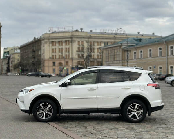 Білий Тойота РАВ 4, об'ємом двигуна 2.49 л та пробігом 163 тис. км за 18000 $, фото 10 на Automoto.ua