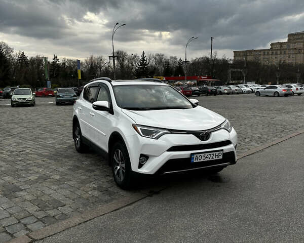 Білий Тойота РАВ 4, об'ємом двигуна 2.49 л та пробігом 163 тис. км за 18000 $, фото 5 на Automoto.ua