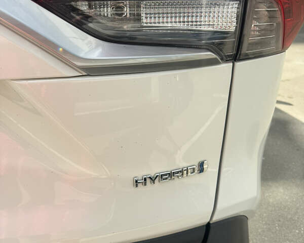 Белый Тойота РАВ 4, объемом двигателя 2.49 л и пробегом 140 тыс. км за 27000 $, фото 6 на Automoto.ua