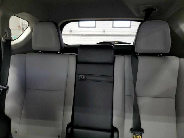 Білий Тойота РАВ 4, об'ємом двигуна 2.5 л та пробігом 147 тис. км за 5100 $, фото 9 на Automoto.ua