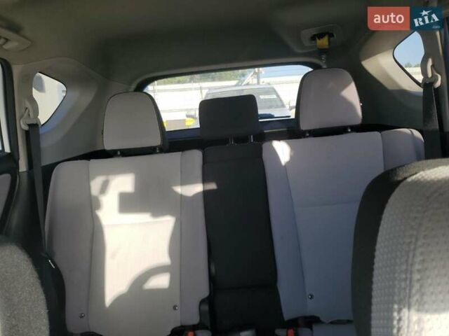 Білий Тойота РАВ 4, об'ємом двигуна 2.49 л та пробігом 85 тис. км за 4500 $, фото 9 на Automoto.ua