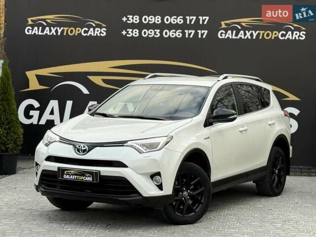 Белый Тойота РАВ 4, объемом двигателя 2.5 л и пробегом 117 тыс. км за 24300 $, фото 1 на Automoto.ua