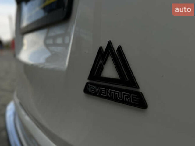 Белый Тойота РАВ 4, объемом двигателя 2.49 л и пробегом 95 тыс. км за 18699 $, фото 8 на Automoto.ua