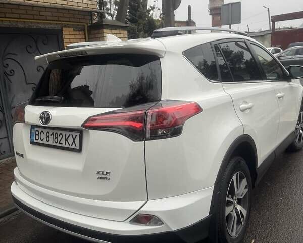 Белый Тойота РАВ 4, объемом двигателя 2.49 л и пробегом 119 тыс. км за 19000 $, фото 24 на Automoto.ua