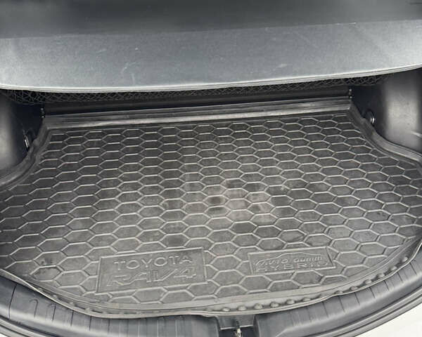 Белый Тойота РАВ 4, объемом двигателя 2.49 л и пробегом 144 тыс. км за 24990 $, фото 30 на Automoto.ua