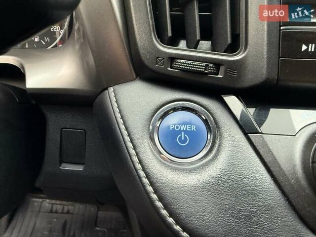 Белый Тойота РАВ 4, объемом двигателя 2.49 л и пробегом 98 тыс. км за 23999 $, фото 78 на Automoto.ua