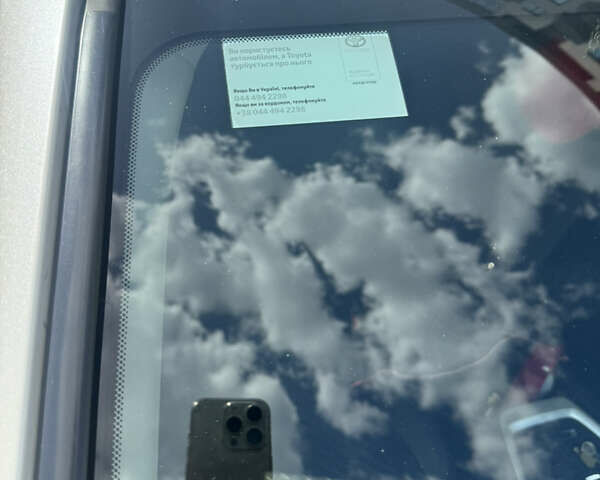 Белый Тойота РАВ 4, объемом двигателя 2.49 л и пробегом 140 тыс. км за 27000 $, фото 23 на Automoto.ua