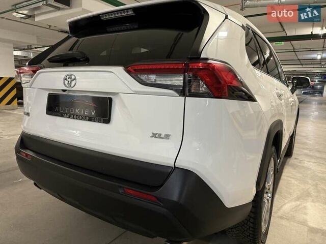 Білий Тойота РАВ 4, об'ємом двигуна 2.49 л та пробігом 33 тис. км за 27900 $, фото 9 на Automoto.ua