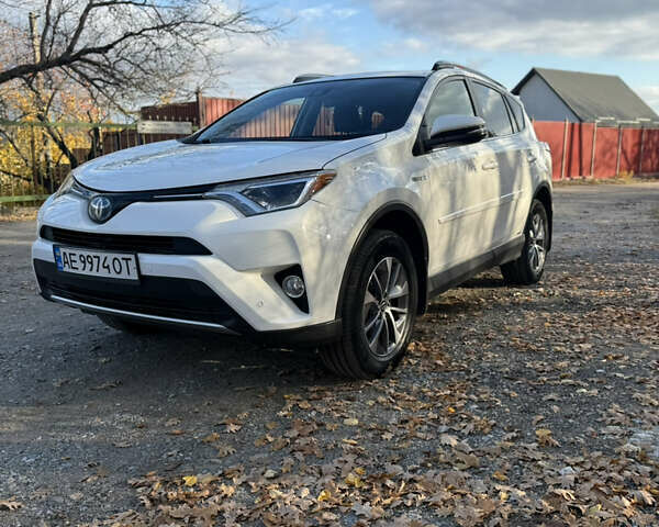 Білий Тойота РАВ 4, об'ємом двигуна 2.49 л та пробігом 150 тис. км за 22500 $, фото 2 на Automoto.ua