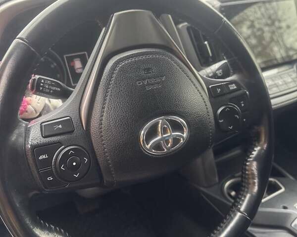 Белый Тойота РАВ 4, объемом двигателя 2.49 л и пробегом 119 тыс. км за 19000 $, фото 7 на Automoto.ua