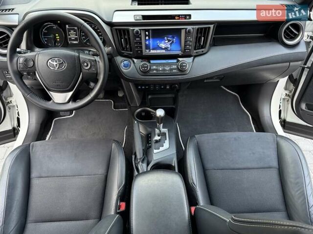 Белый Тойота РАВ 4, объемом двигателя 2.5 л и пробегом 117 тыс. км за 24300 $, фото 36 на Automoto.ua