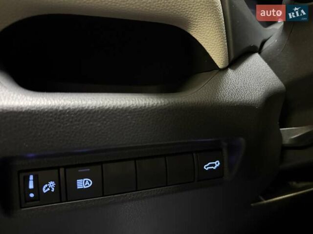 Білий Тойота РАВ 4, об'ємом двигуна 2.49 л та пробігом 33 тис. км за 27900 $, фото 29 на Automoto.ua