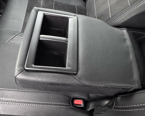 Белый Тойота РАВ 4, объемом двигателя 2.49 л и пробегом 144 тыс. км за 24990 $, фото 25 на Automoto.ua