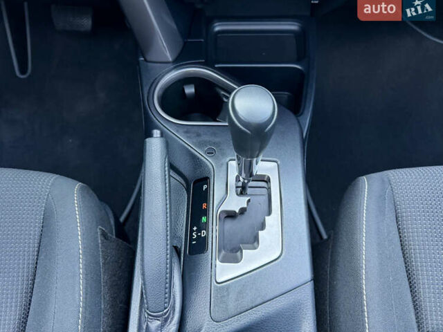 Білий Тойота РАВ 4, об'ємом двигуна 2.49 л та пробігом 121 тис. км за 24500 $, фото 28 на Automoto.ua