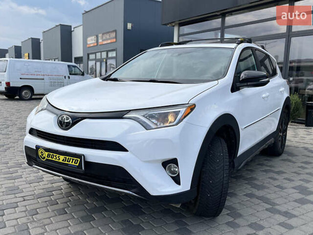 Белый Тойота РАВ 4, объемом двигателя 2.49 л и пробегом 95 тыс. км за 18699 $, фото 2 на Automoto.ua