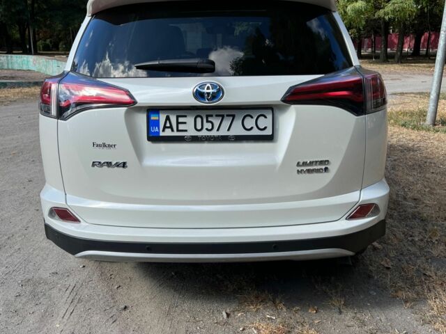 Белый Тойота РАВ 4, объемом двигателя 2.5 л и пробегом 80 тыс. км за 25000 $, фото 3 на Automoto.ua