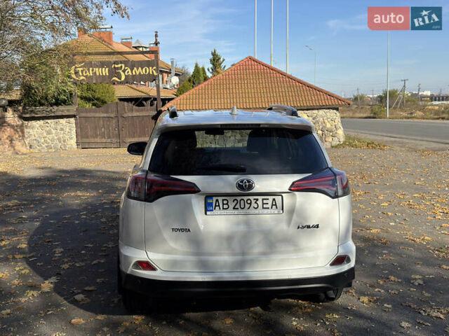 Білий Тойота РАВ 4, об'ємом двигуна 1.99 л та пробігом 196 тис. км за 19700 $, фото 18 на Automoto.ua