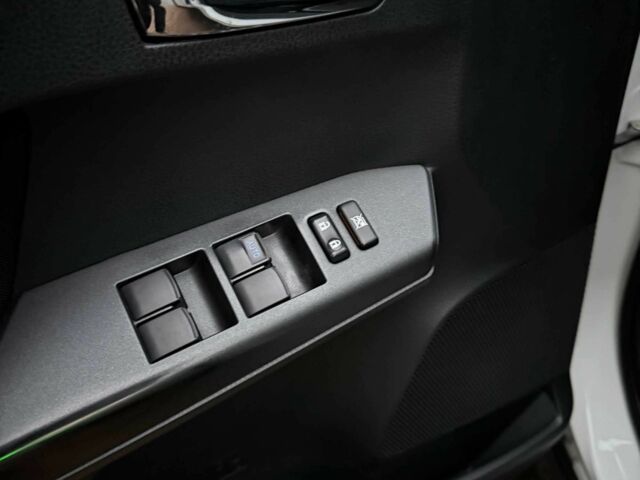 Белый Тойота РАВ 4, объемом двигателя 2 л и пробегом 98 тыс. км за 19500 $, фото 16 на Automoto.ua