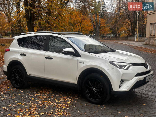 Белый Тойота РАВ 4, объемом двигателя 2.49 л и пробегом 191 тыс. км за 21800 $, фото 5 на Automoto.ua