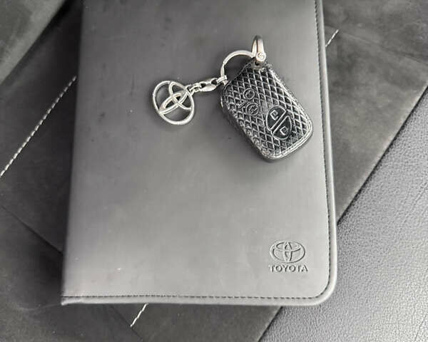 Белый Тойота РАВ 4, объемом двигателя 2.49 л и пробегом 144 тыс. км за 24990 $, фото 31 на Automoto.ua