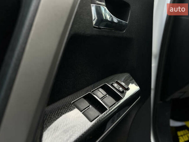 Белый Тойота РАВ 4, объемом двигателя 2.49 л и пробегом 95 тыс. км за 18699 $, фото 12 на Automoto.ua