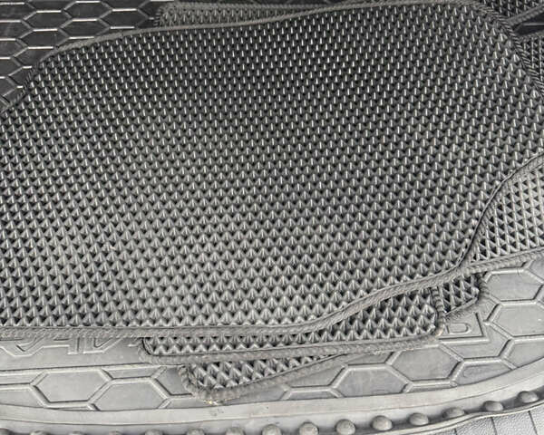 Белый Тойота РАВ 4, объемом двигателя 2.49 л и пробегом 144 тыс. км за 24990 $, фото 29 на Automoto.ua