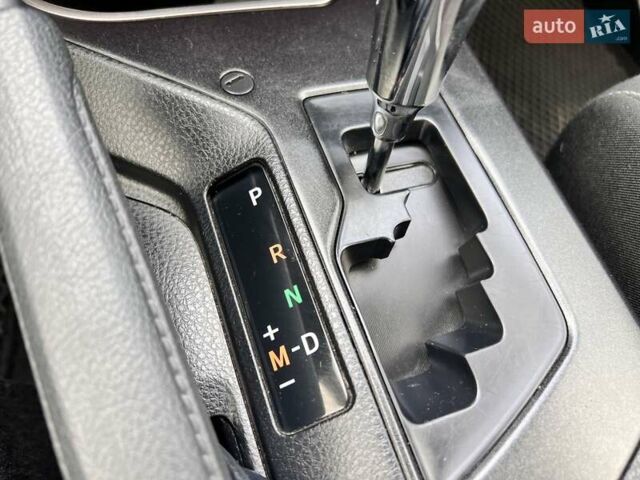 Белый Тойота РАВ 4, объемом двигателя 2 л и пробегом 171 тыс. км за 19999 $, фото 87 на Automoto.ua