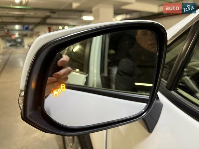 Білий Тойота РАВ 4, об'ємом двигуна 2.49 л та пробігом 33 тис. км за 27900 $, фото 16 на Automoto.ua