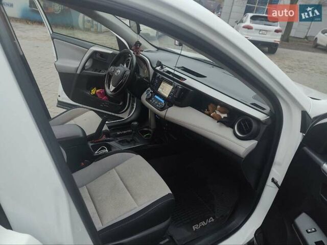 Білий Тойота РАВ 4, об'ємом двигуна 2.49 л та пробігом 90 тис. км за 25300 $, фото 14 на Automoto.ua