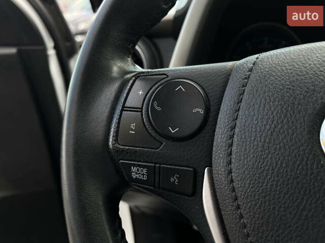 Белый Тойота РАВ 4, объемом двигателя 2.49 л и пробегом 95 тыс. км за 18699 $, фото 16 на Automoto.ua