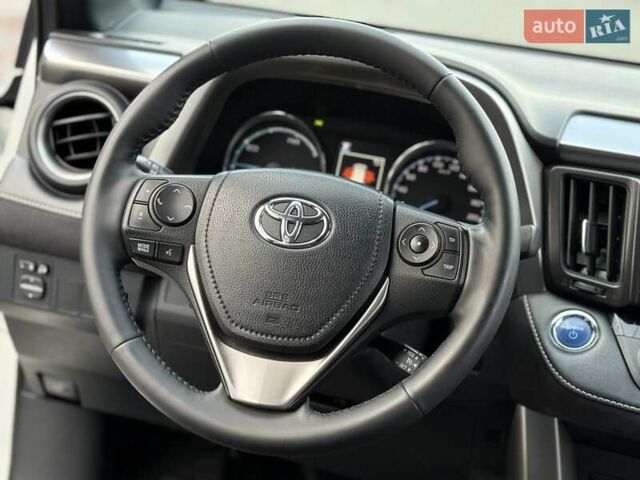 Белый Тойота РАВ 4, объемом двигателя 2.5 л и пробегом 117 тыс. км за 24300 $, фото 52 на Automoto.ua