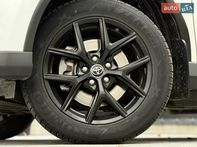 Белый Тойота РАВ 4, объемом двигателя 2.5 л и пробегом 117 тыс. км за 24300 $, фото 25 на Automoto.ua