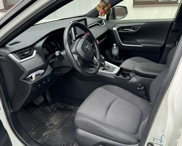 Белый Тойота РАВ 4, объемом двигателя 2.49 л и пробегом 120 тыс. км за 26000 $, фото 9 на Automoto.ua