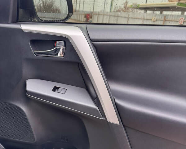 Белый Тойота РАВ 4, объемом двигателя 2.49 л и пробегом 144 тыс. км за 24990 $, фото 8 на Automoto.ua