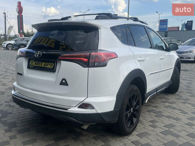 Белый Тойота РАВ 4, объемом двигателя 2.49 л и пробегом 95 тыс. км за 18699 $, фото 6 на Automoto.ua