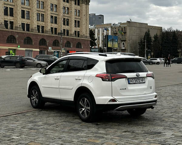 Білий Тойота РАВ 4, об'ємом двигуна 2.49 л та пробігом 163 тис. км за 18000 $, фото 14 на Automoto.ua