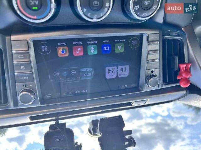 Белый Тойота РАВ 4, объемом двигателя 2 л и пробегом 171 тыс. км за 19999 $, фото 42 на Automoto.ua