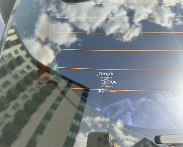 Белый Тойота РАВ 4, объемом двигателя 2.49 л и пробегом 140 тыс. км за 27000 $, фото 20 на Automoto.ua