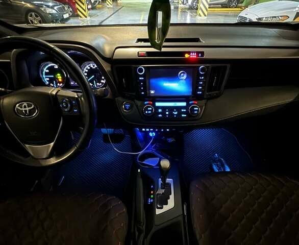 Белый Тойота РАВ 4, объемом двигателя 2.49 л и пробегом 100 тыс. км за 25999 $, фото 11 на Automoto.ua