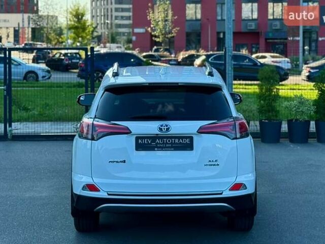 Білий Тойота РАВ 4, об'ємом двигуна 2.49 л та пробігом 121 тис. км за 24500 $, фото 7 на Automoto.ua