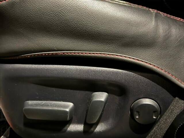 Белый Тойота РАВ 4, объемом двигателя 2.49 л и пробегом 100 тыс. км за 25999 $, фото 12 на Automoto.ua