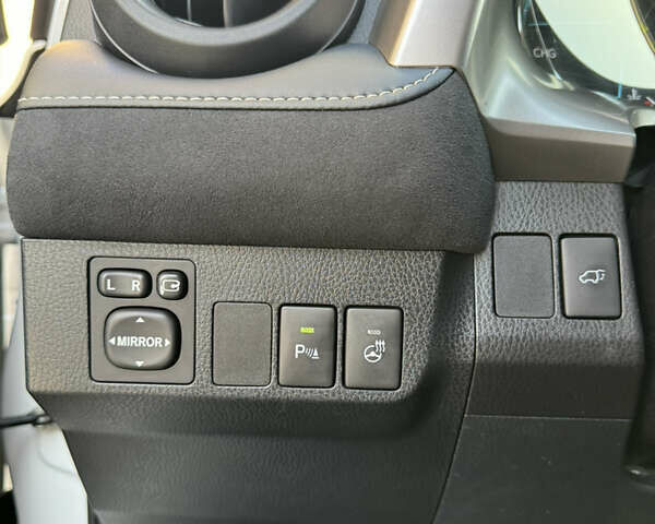 Белый Тойота РАВ 4, объемом двигателя 2.49 л и пробегом 67 тыс. км за 28900 $, фото 18 на Automoto.ua