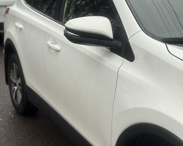 Белый Тойота РАВ 4, объемом двигателя 2.49 л и пробегом 119 тыс. км за 19000 $, фото 34 на Automoto.ua